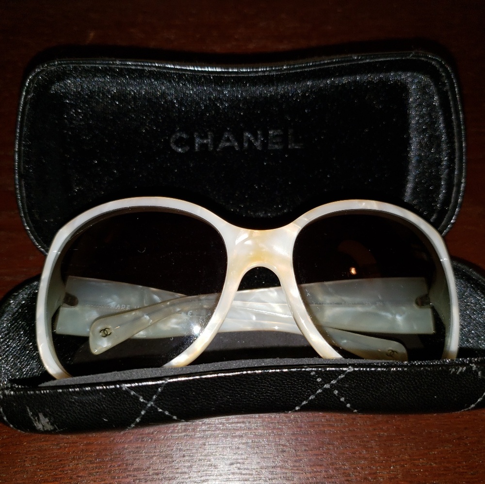 CHANEL Diamonds & Pearl Authentic Sunglasses